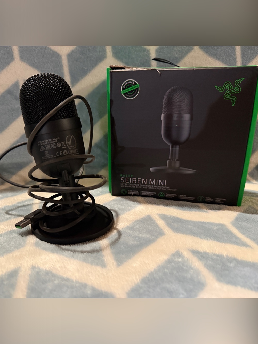 Razer Seiren Mini USB Microphone - Black